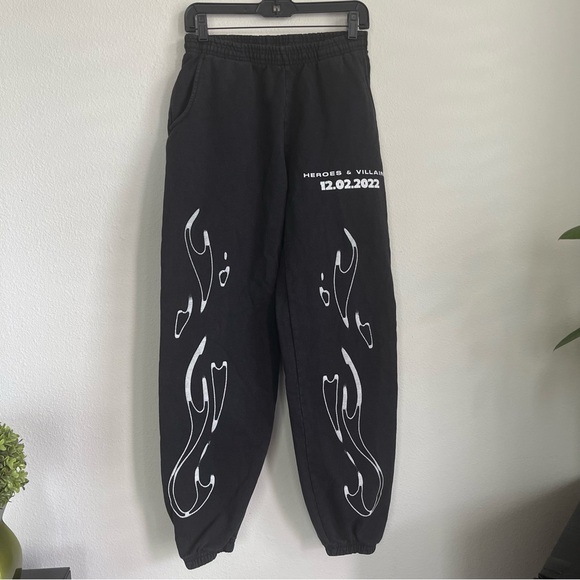 Metro Boomin Heroes and Villains Sweats Sweatpants - Picture 1 of 7